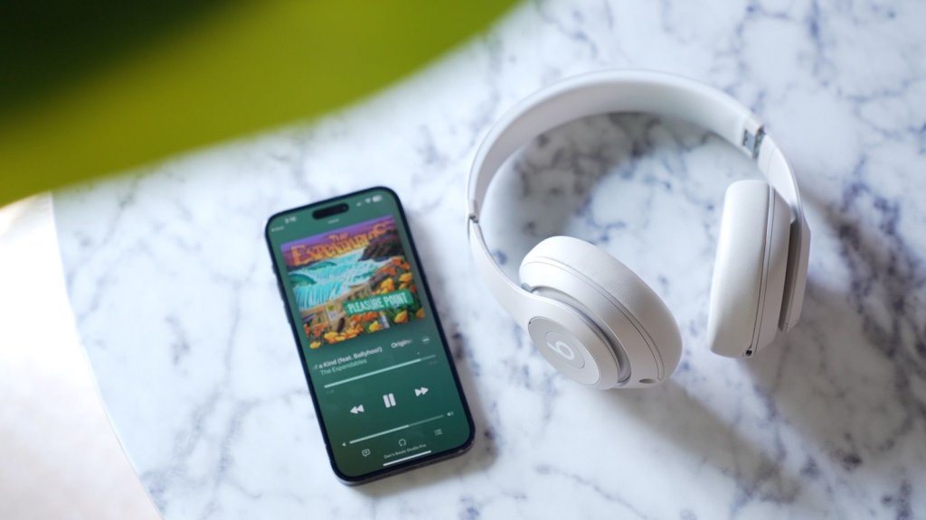 Apple, Beats Studio Pro에 오디오 공유 기능 추가한 새 펌웨어 출시